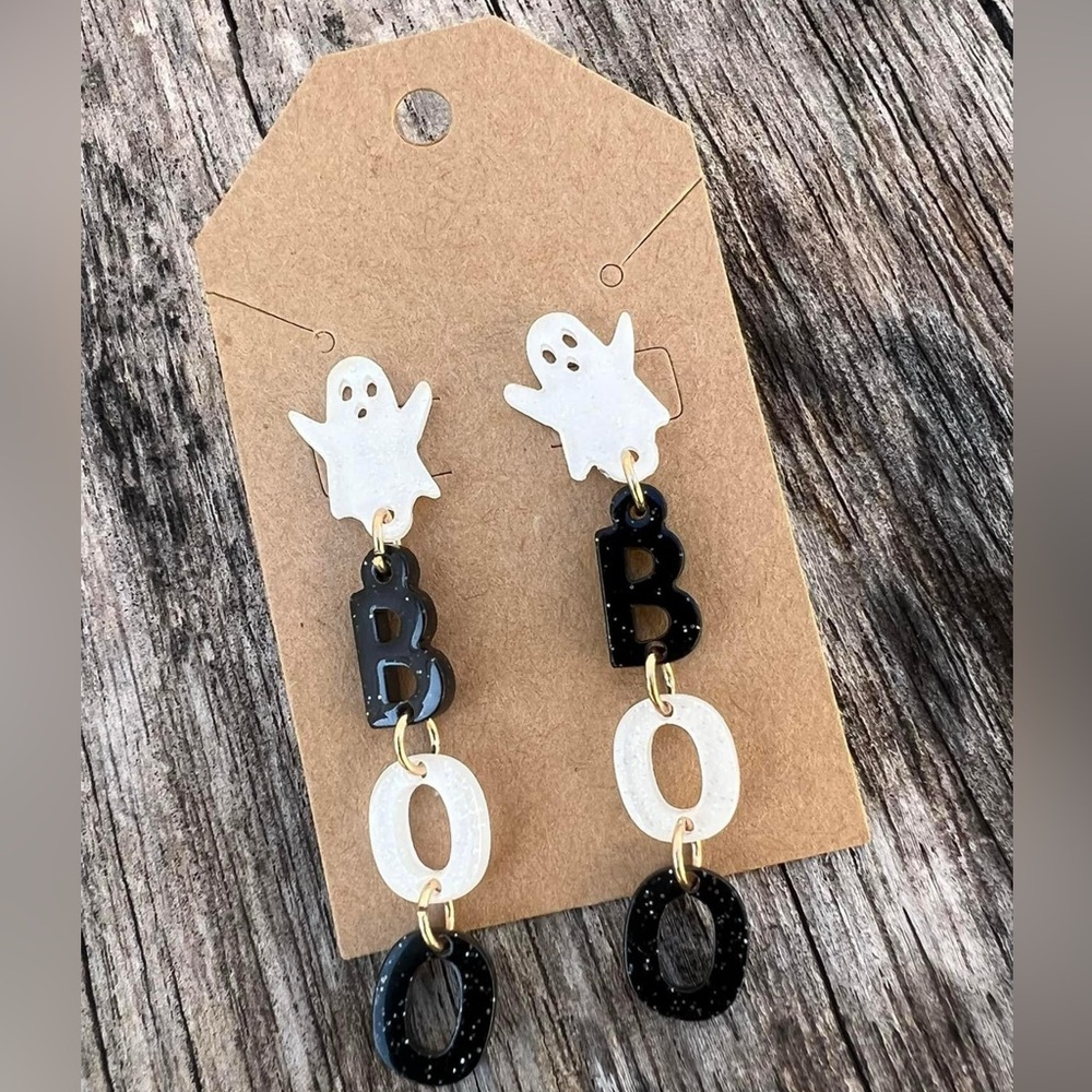 Boo dangles